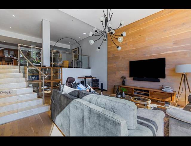 5 BEDROOM HOUSE FOR SALE IN MONTROSE